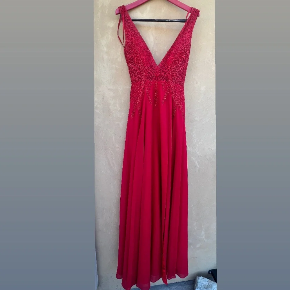 GB Social Deep V-Neck Applique Bodice Red Ballgown - Picture 17 of 17